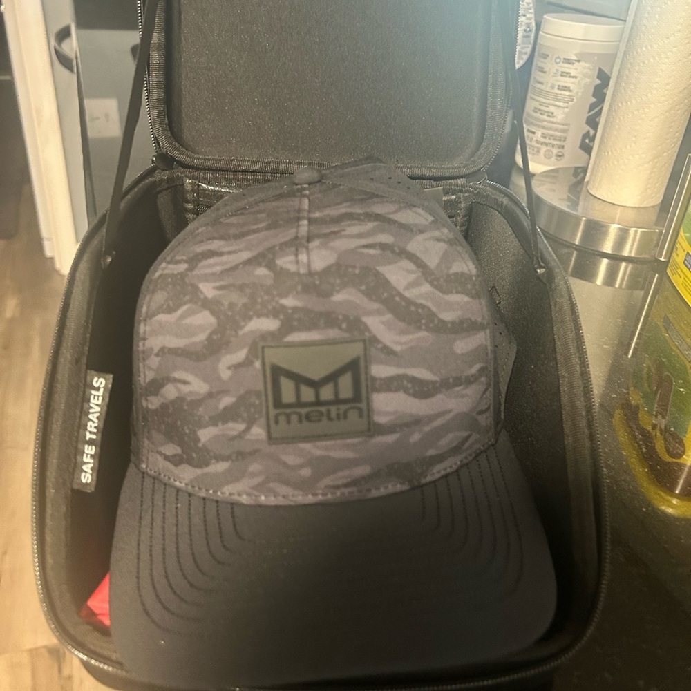 Melin Black and Gray Men's Hat